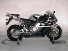 2004-2005 HONDA CBR1000RR Under-seat Slip-On